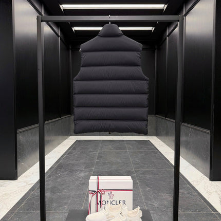 MONCLER 26S DOWN VEST 765
