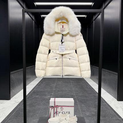 MONCLER 26S DOWN JACKET 722