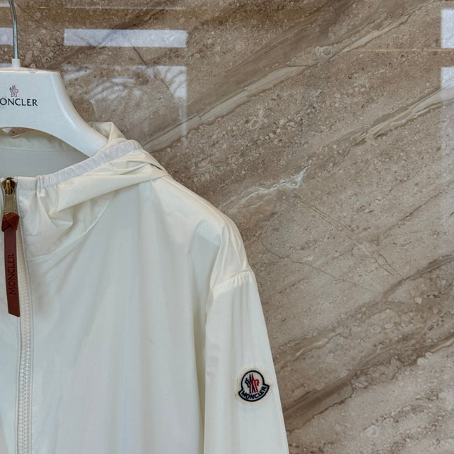 MONCLER 26S HOODED ZIP-UP JACKET 685