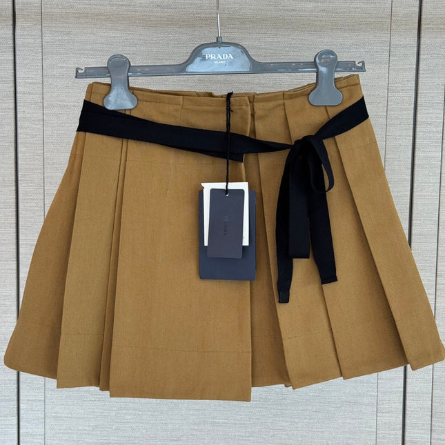 PRADA 26S PLEATED SKIRT 1056