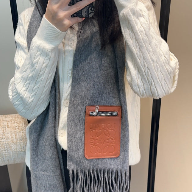 LOEWE 25S SCARF 180 IN CASHMERE 858212