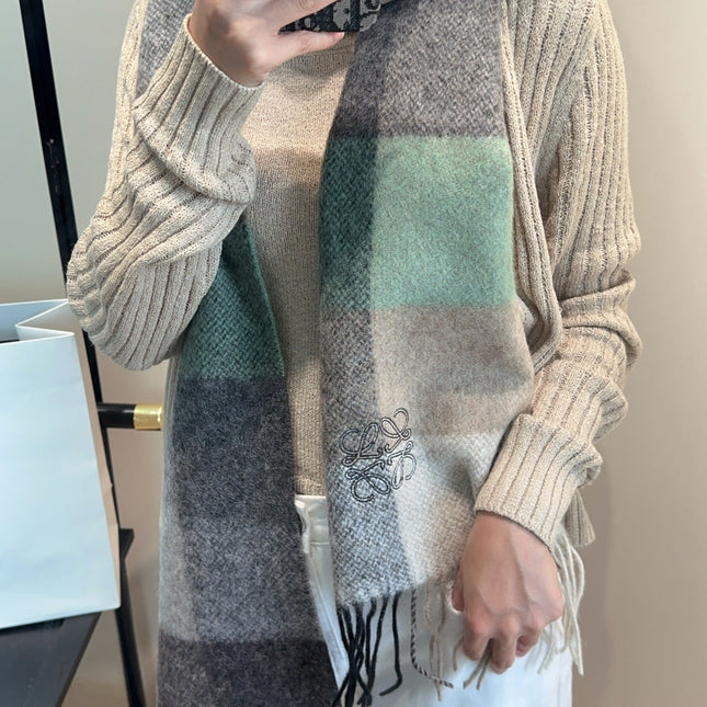 LOEWE 26S SCARF 180 IN CASHMERE 902862