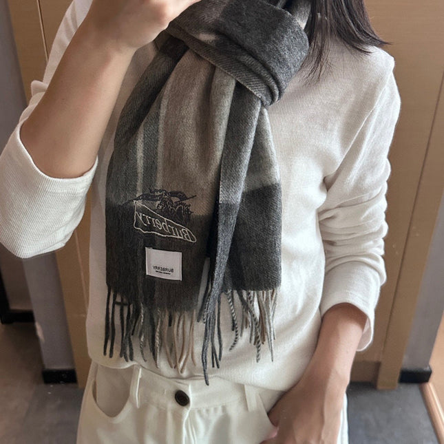 BURBERRY 25S SCARF 180 CM IN CASHMERE 938035