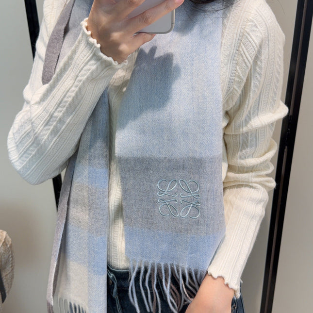 LOEWE 26S SCARF 180 IN CASHMERE WOOL 196361