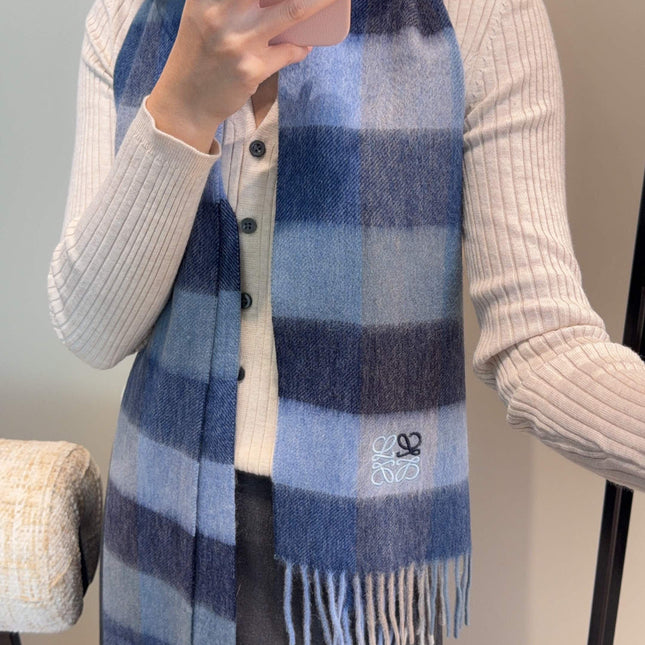 LOEWE 26S SCARF 180 IN CASHMERE WOOL 202472