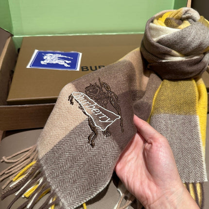 BURBERRY 26S SCARF 180CM IN CASHMERE 207625