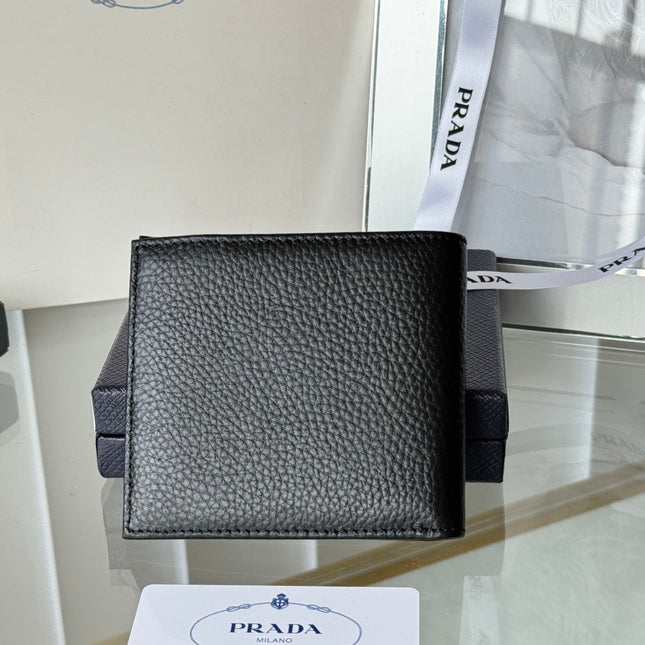PRADA 26S BIFOLD WALLET 11 IN BLACK CALFSKIN