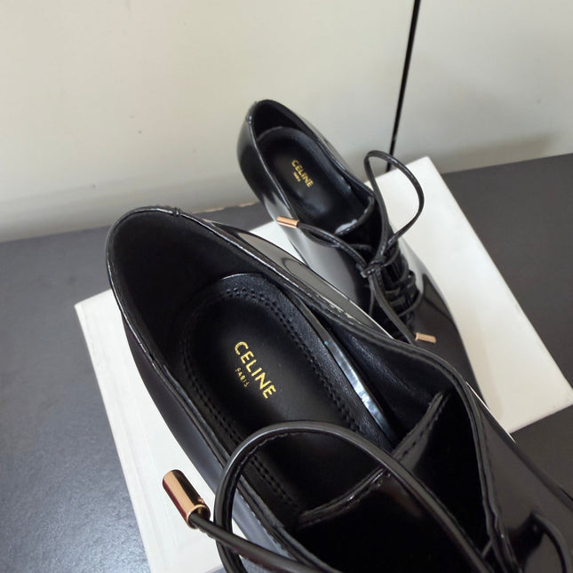 CELINE 26S LACE UP POINTED TOE PUMPS IN BLACK PATENT CALFSKIN