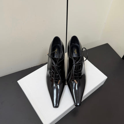 CELINE 26S LACE UP POINTED TOE PUMPS IN BLACK PATENT CALFSKIN