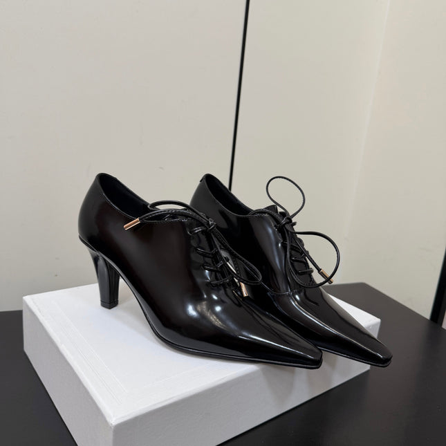 CELINE 26S LACE UP POINTED TOE PUMPS IN BLACK PATENT CALFSKIN