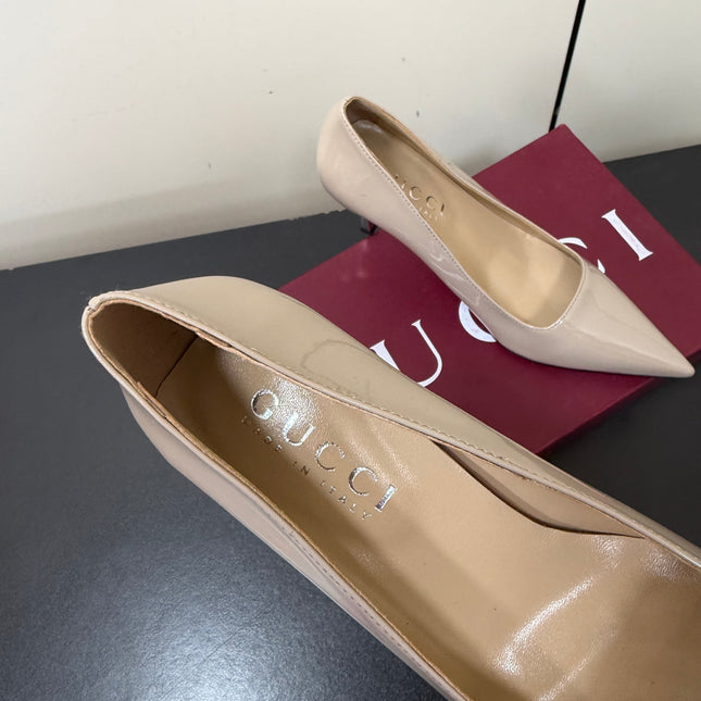 GUCCI 26S POINTED TOE PUMPS 85MM IN BEIGE PATENT CALFSKIN