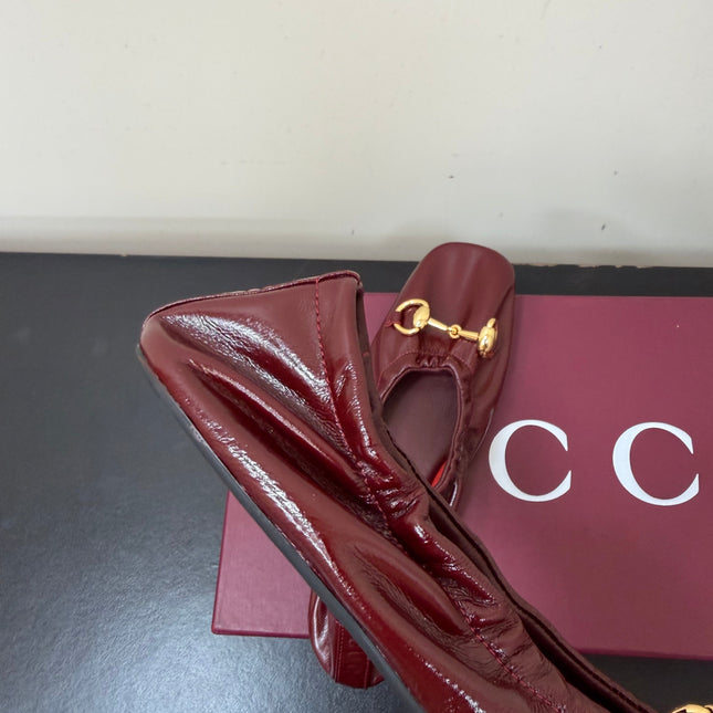 GUCCI 26S BALLET FLATS IN BURGUNDY RED SHINY CALFSKIN GOLD HARDWARE