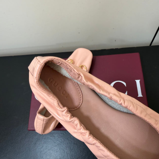 GUCCI 26S BALLET FLATS IN LIGHT PINK SHINY CALFSKIN GOLD HARDWARE