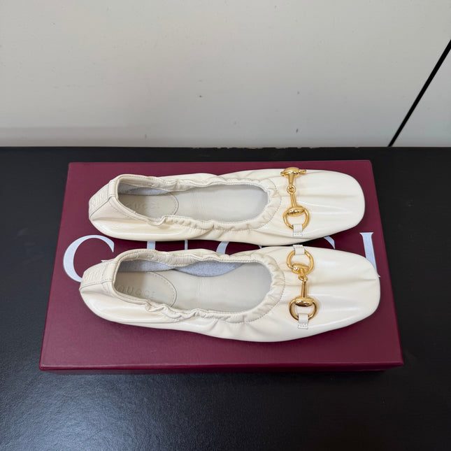 GUCCI 26S BALLET FLATS IN WHITE SHINY CALFSKIN GOLD HARDWARE