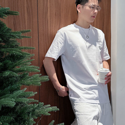 PRADA 26S SHORT SLEEVED T-SHIRT 778