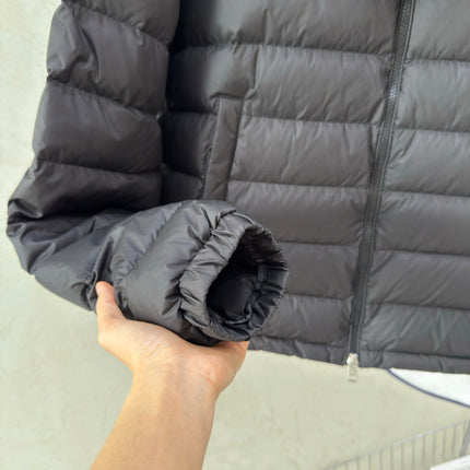 MONCLER 26S DOWN JACKET 761