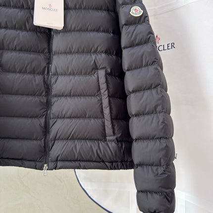 MONCLER 26S DOWN JACKET 761