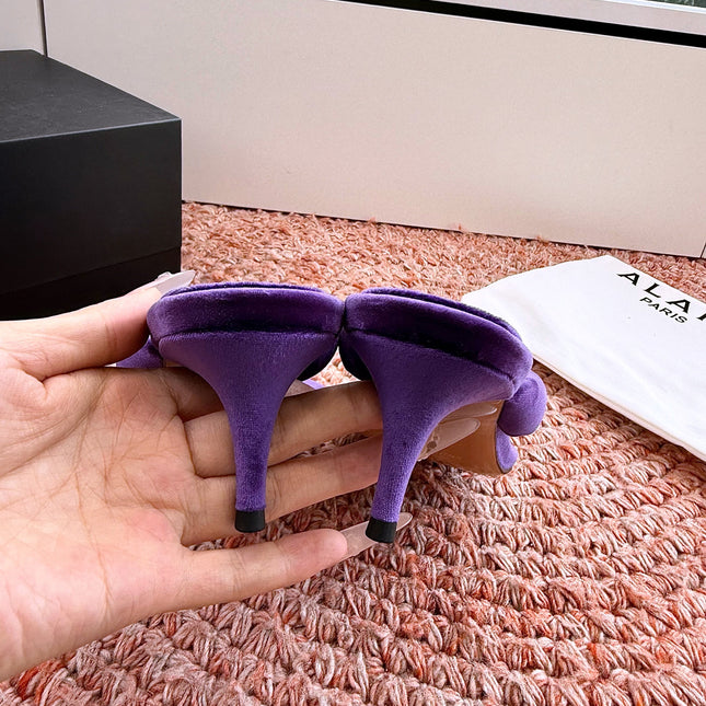 ALAIA 26S HEELED THONG SANDALS IN DARK PURPLE VELVET