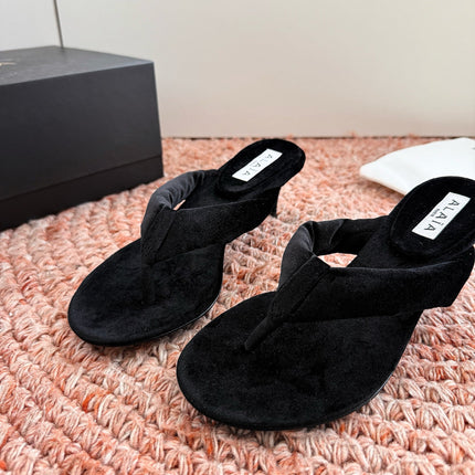 ALAIA 26S HEELED THONG SANDALS IN BLACK VELVET