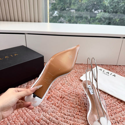 ALAIA 26S POINTED-TOE SLINGBACK HEELS IN WHITE LAMBSKIN AND TRANSPARENT PVC