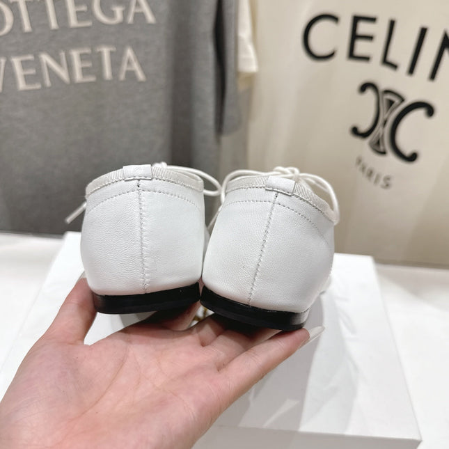 THE ROW 26S MINIMAL LACE-UP SHOES IN WHITE CALFSKIN