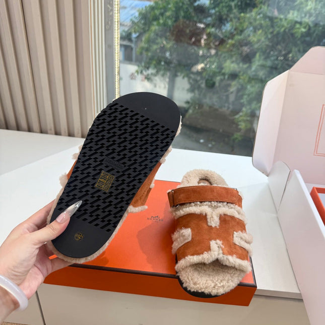 HM 26S SANDAL IN BEIGE WOOL AND COGNAC BROWN SUEDE