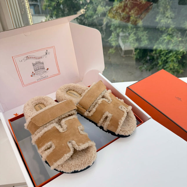 HM 26S SANDAL IN BEIGE WOOL AND CARAMEL BROWN SUEDE