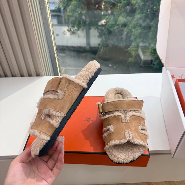 HM 26S SANDAL IN BEIGE WOOL AND CARAMEL BROWN SUEDE