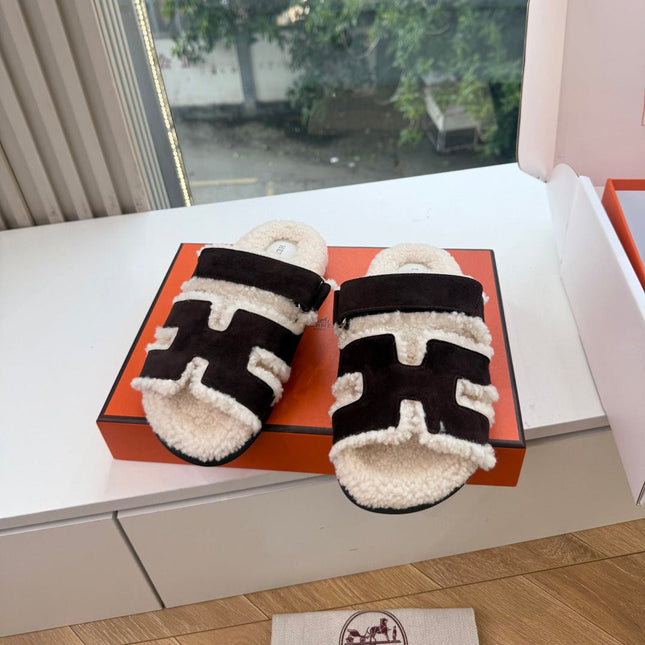 HM 26S SANDAL IN BEIGE WOOL AND BLACK SUEDE