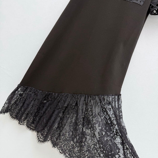 MONCLER 26S SHORT-SLEEVE LACE HEM MIDI DRESS 682