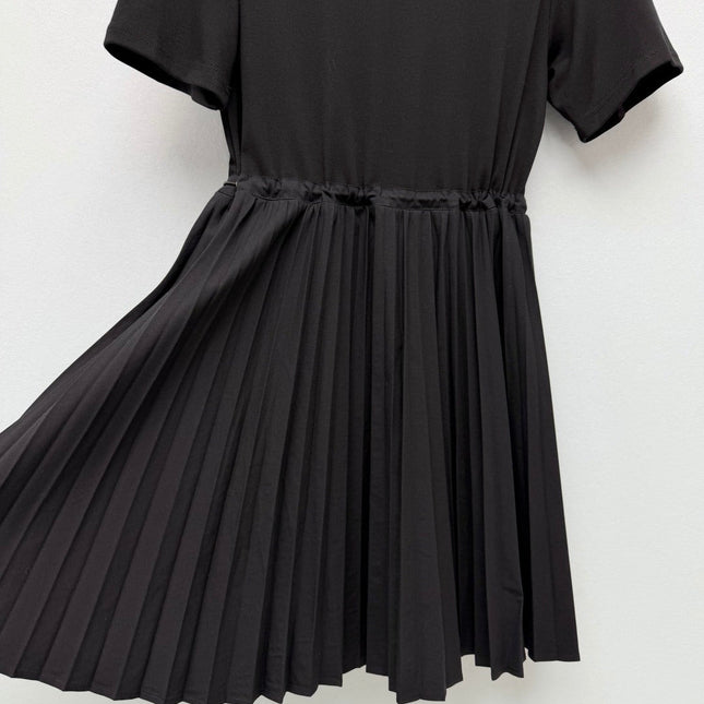 MONCLER 26S SHORT-SLEEVE PLEATED DRESS 681