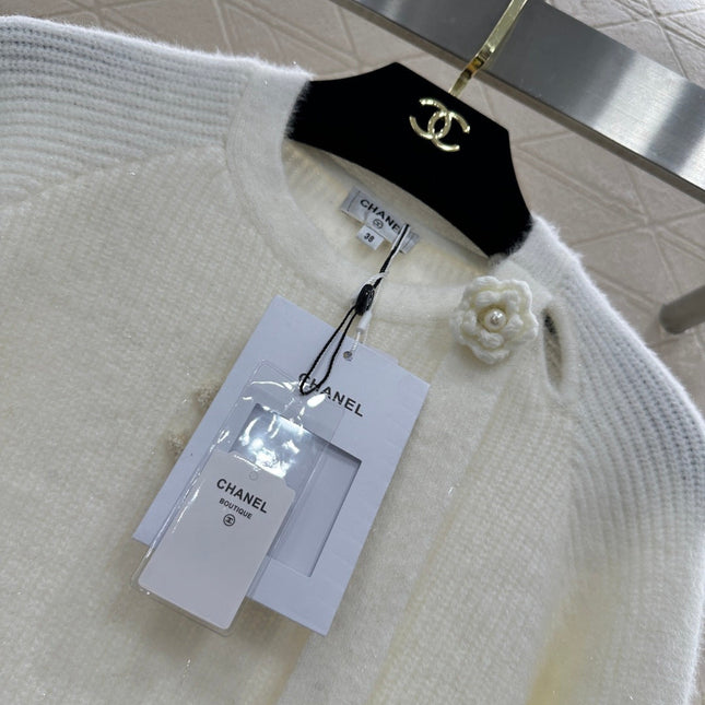 CHANEL 26S CREW NECK PULLOVER SWEATER 732