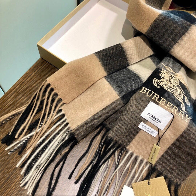 BURBERRY 26S SCARF 180CM IN CASHMERE 156981