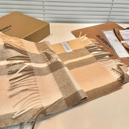 BURBERRY 26S SCARF 180CM IN CASHMERE 175667
