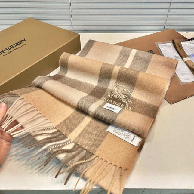 BURBERRY 26S SCARF 180CM IN CASHMERE 175667