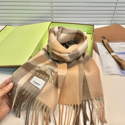 BURBERRY 26S SCARF 180CM IN CASHMERE 175667