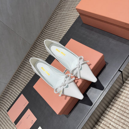 MIUMIU 26S POINTED TOE PUMPS 55MM IN WHITE CALFSKIN WITH BOW