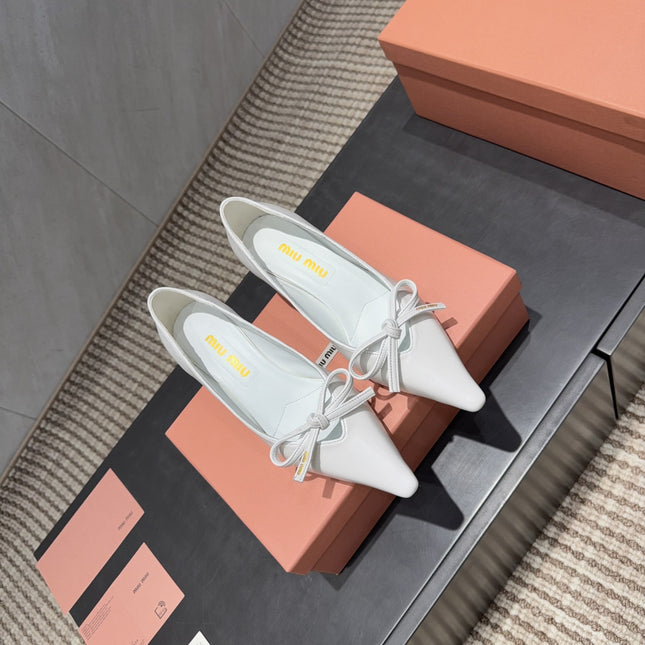 MIUMIU 26S POINTED TOE PUMPS 55MM IN WHITE CALFSKIN WITH BOW