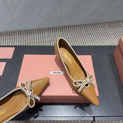 MIUMIU 26S POINTED TOE PUMPS 55MM IN CARAMEL BROWN CALFSKIN WITH BOW