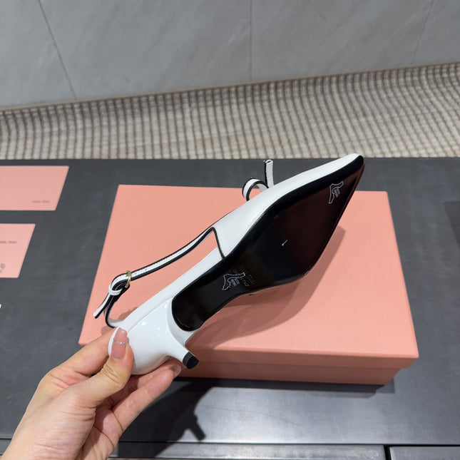 MIUMIU 26S SLINGBACK 55MM IN WHITE AND BLACK CALFSKIN WITH BOW