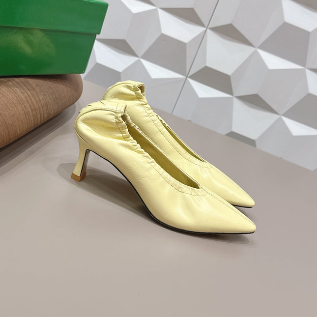 BOTTEGA VENETA 26S HIGH HEELS 40 MM IN LIGHT YELLOW CALFSKIN