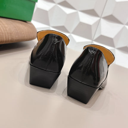 BOTTEGA VENETA 26S VENTURA LOAFERS 40 MM BLACK GLOSSY CALFSKIN
