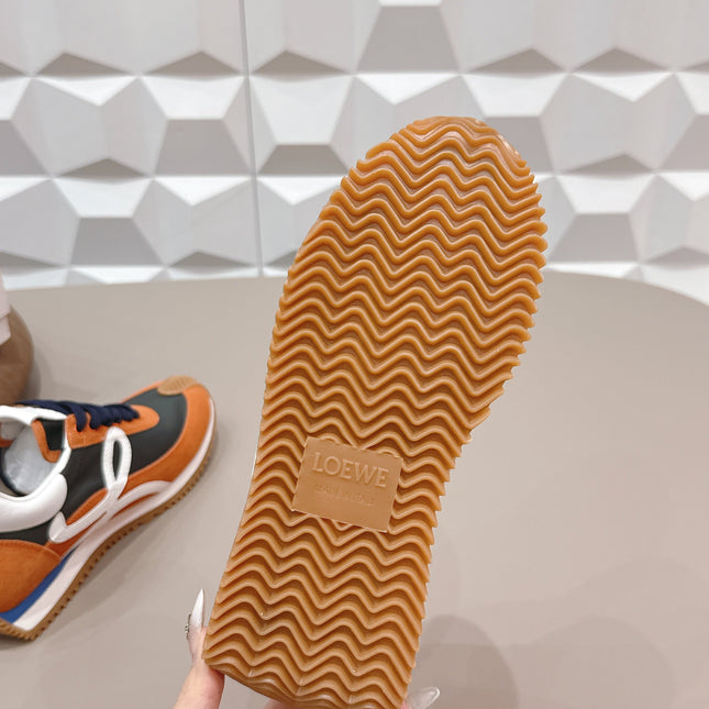 LOEWE 26S FLOW RUNNER SNEAKER IN RUST BROWN SUEDE AND WHITE CALFSKIN