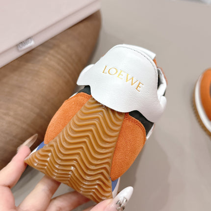 LOEWE 26S FLOW RUNNER SNEAKER IN RUST BROWN SUEDE AND WHITE CALFSKIN