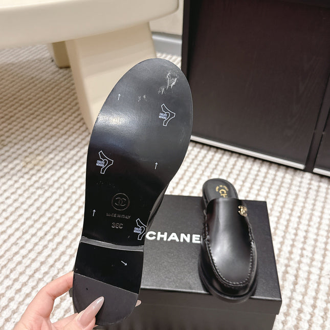 CHANEL 26S LOAFER MULES IN BLACK CALFSKIN