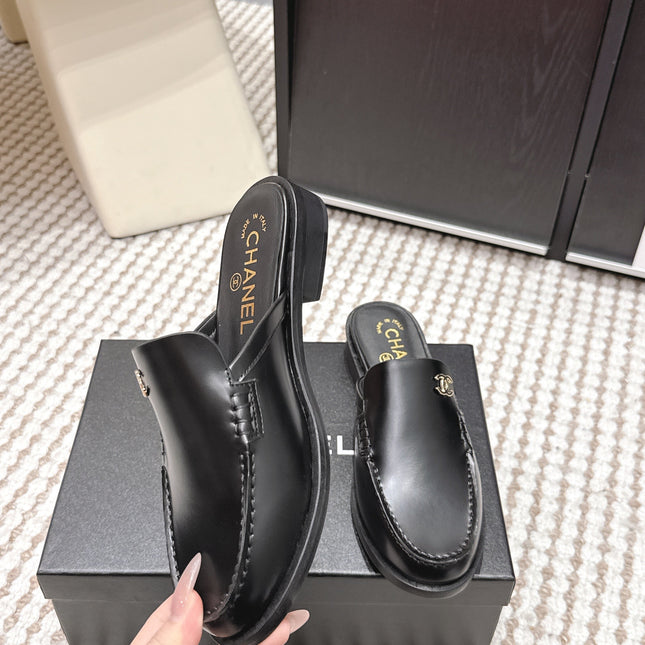 CHANEL 26S LOAFER MULES IN BLACK CALFSKIN