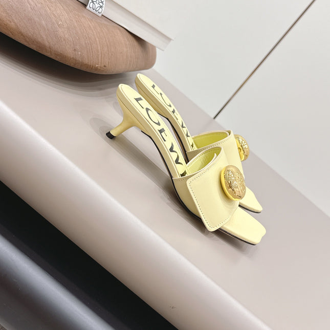 LOEWE 26S SQUARE TOE SANDALS 45MM IN LIGHT YELLOW CALFSKIN GOLD HARDWARE
