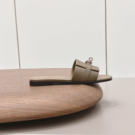 HM 26S GIULIA SANDAL IN OLIVE BROWN EPSOM CALFSKIN SILVER HARDWARE