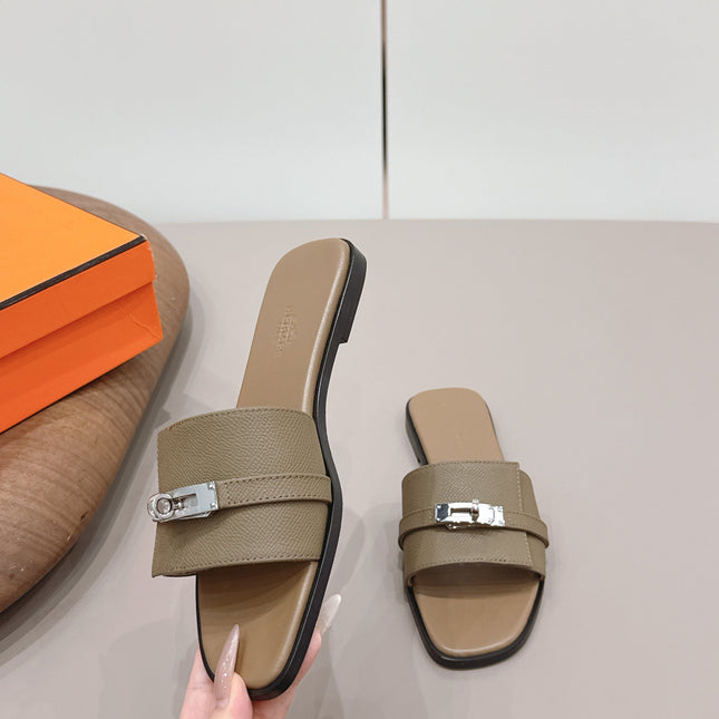 HM 26S GIULIA SANDAL IN OLIVE BROWN EPSOM CALFSKIN SILVER HARDWARE