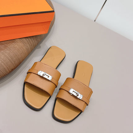 HM 26S GIULIA SANDAL IN CARAMEL BROWN EPSOM CALFSKIN SILVER HARDWARE